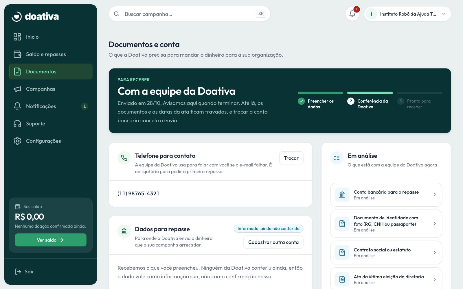 Depois do envio: a página mostra que a Doativa está conferindo os documentos